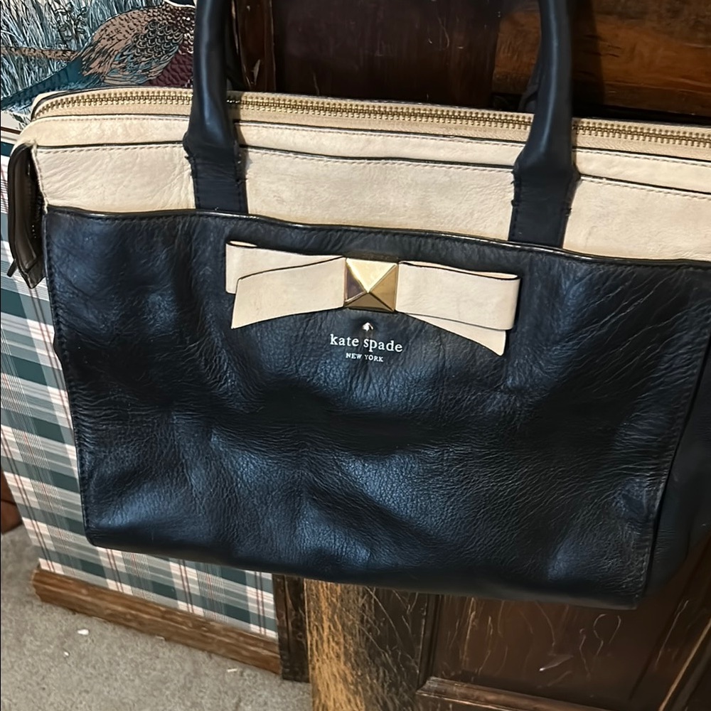 Kate Spade Black and Cream Bow Leather Bag